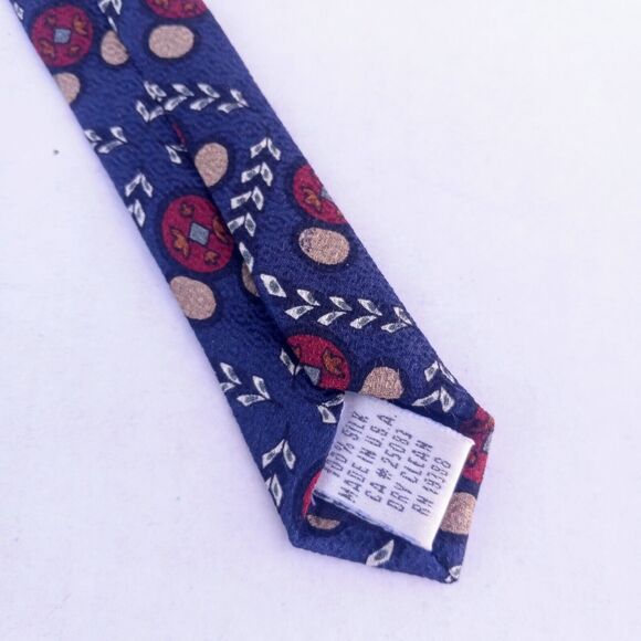 Vintage The Disney Store Hidden Mickey Neck Tie-100% Silk-Traditional-USA Made - Picture 5 of 7